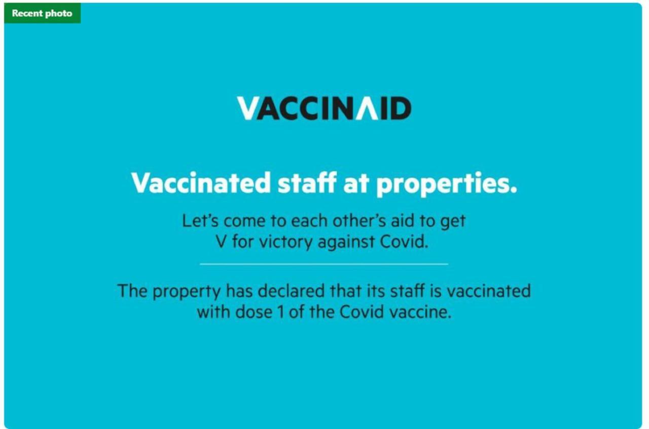 Vaccinated Staff - Oyo 3523 Gong Corner Homestay Kuta Lombok Eksteriør billede