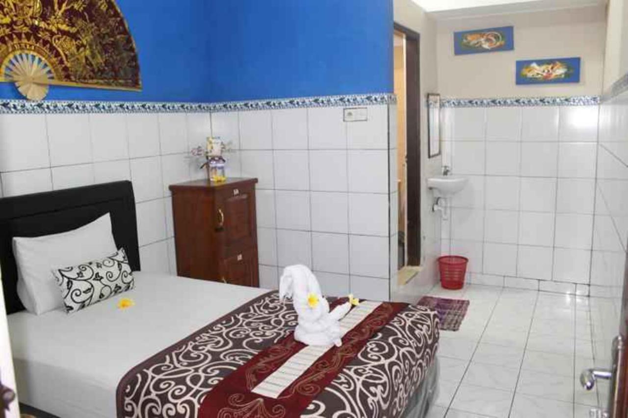 Vaccinated Staff - Oyo 3523 Gong Corner Homestay Kuta Lombok Eksteriør billede